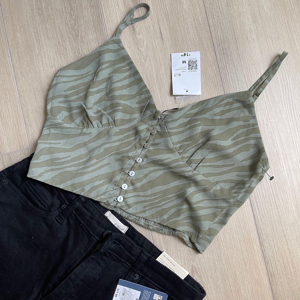 NWT! Zebra crop tank top